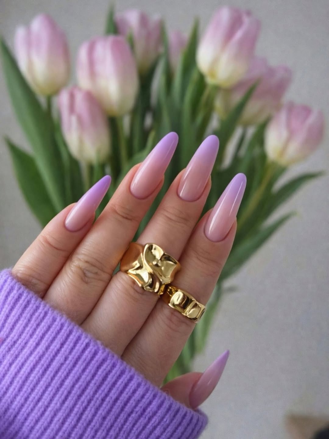 Lavender Ombre Gradient Stiletto Nails With Glossy Finish