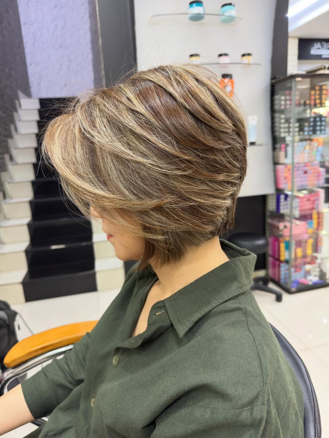 Layered Bronde Bob With Textured Ends