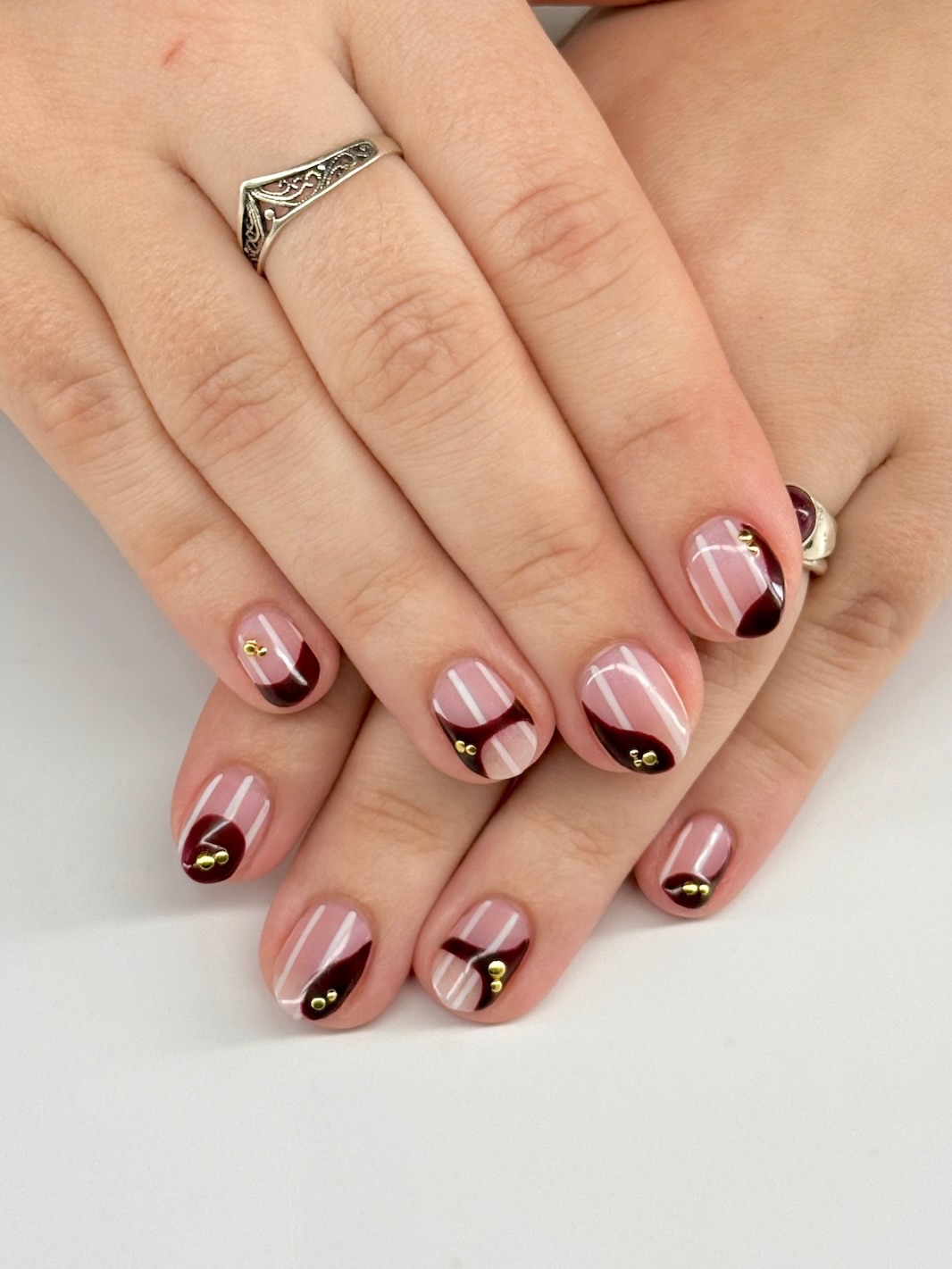 Modern Abstract Stripes Burgundy Oval Nails
