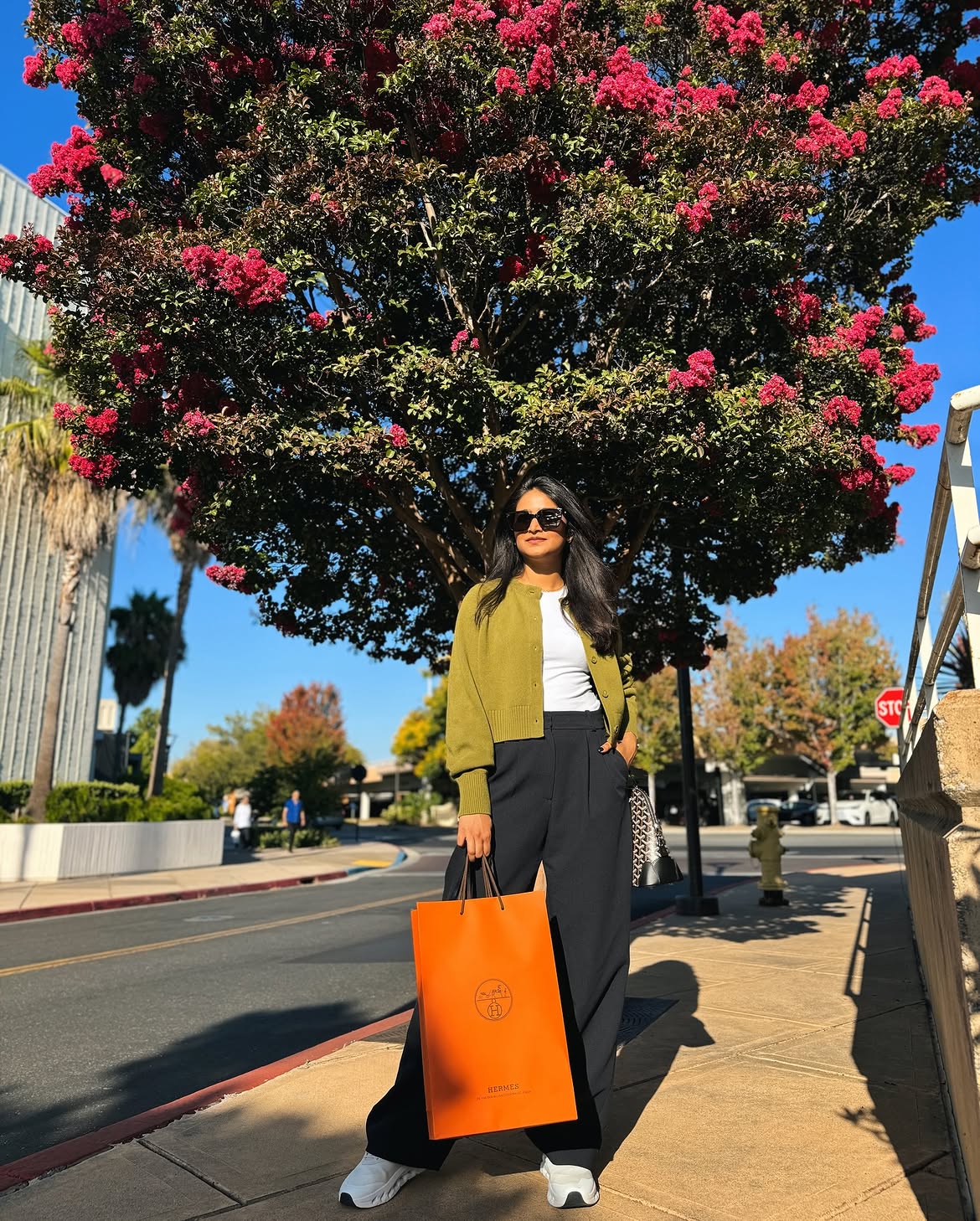 Olive Cardigan With Black Wide-Leg Trousers Street Style