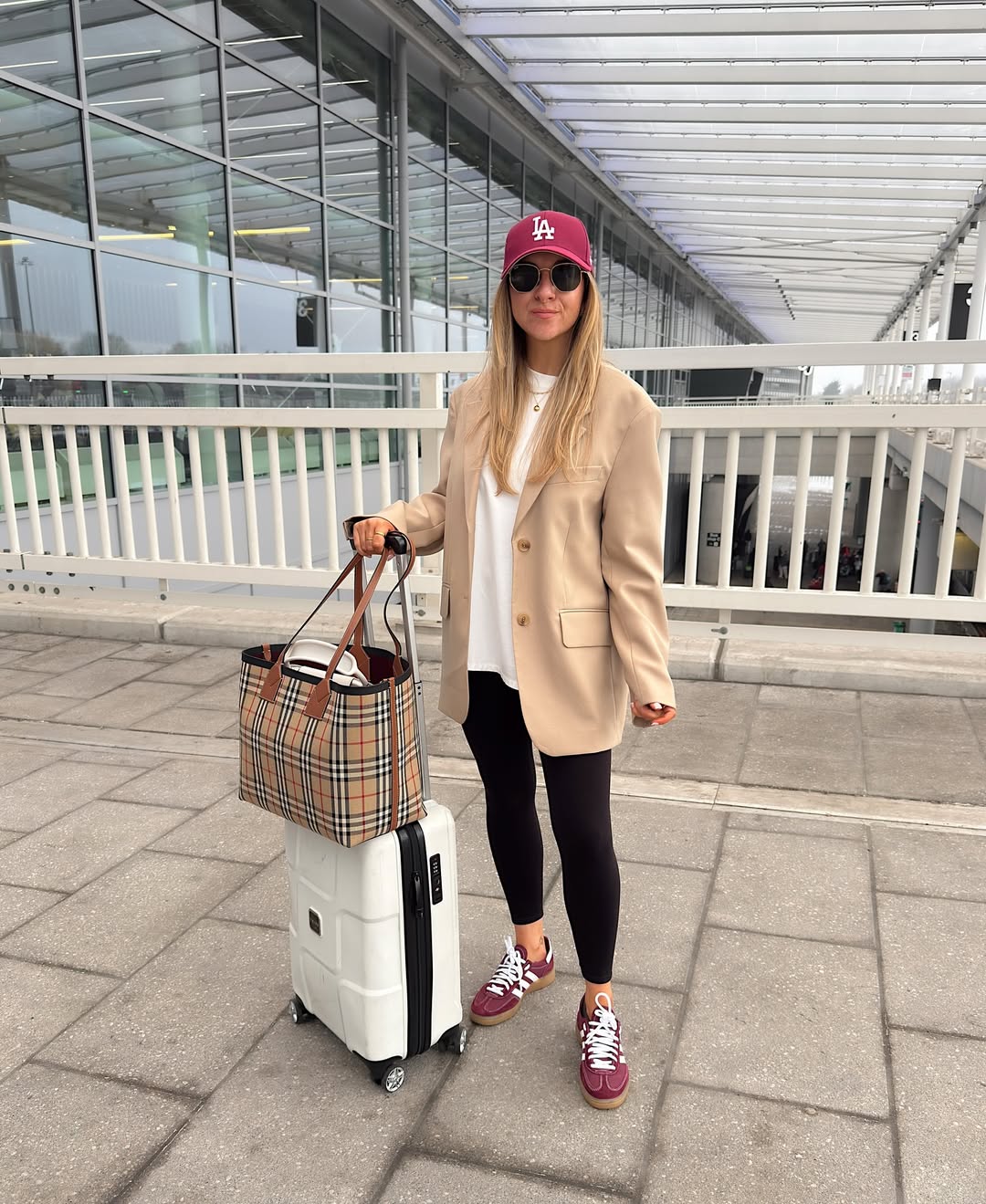 Oversized Blazer With Black Leggings Travel Style