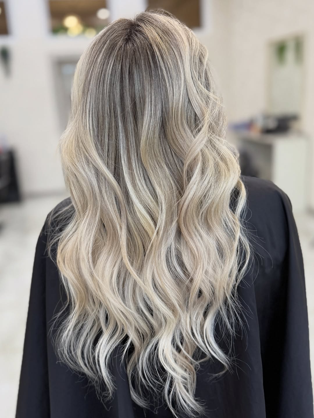 Platinum Blonde Balayage Long Wavy Hair