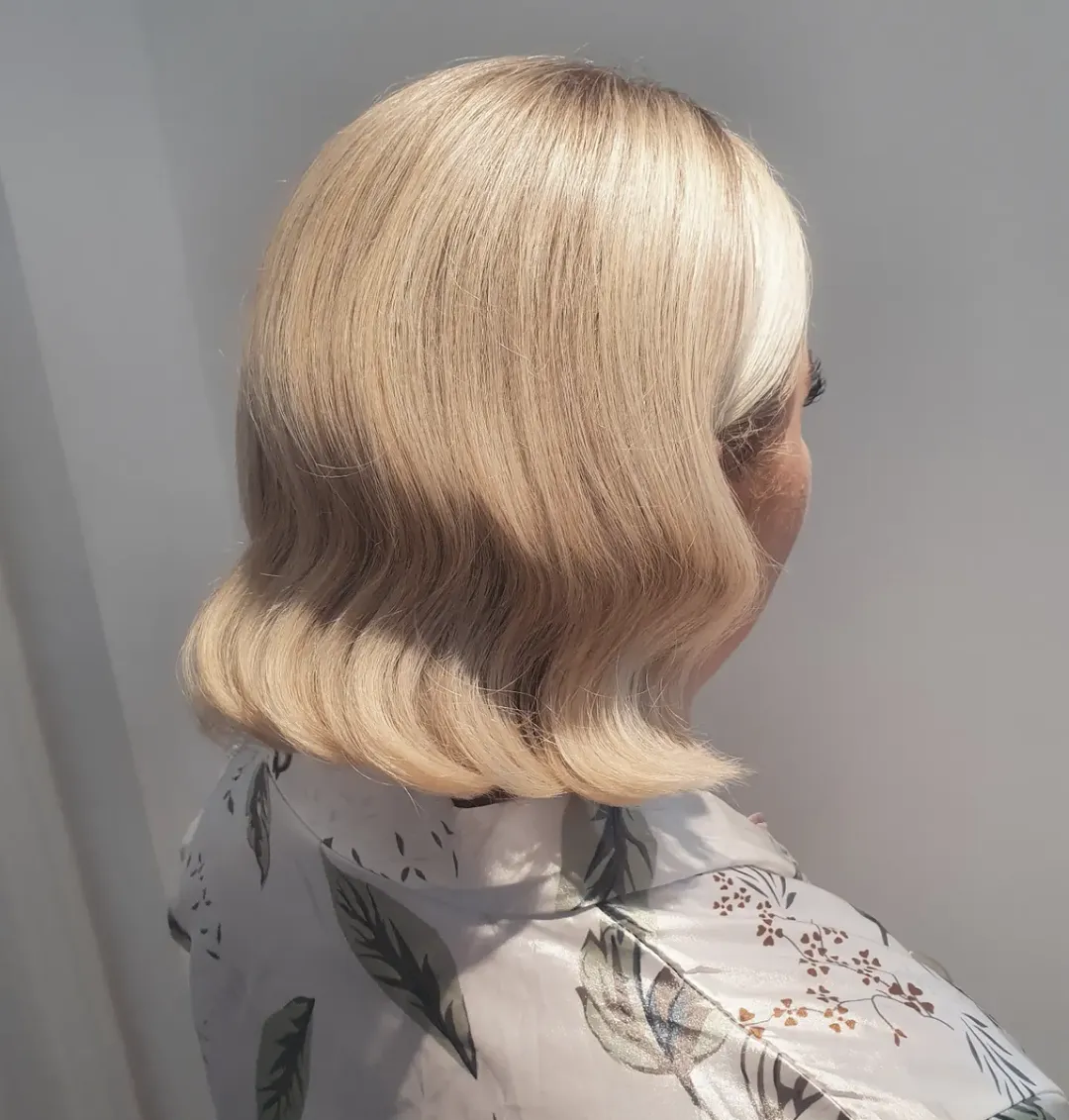 Platinum Blonde Bob With Retro Waves