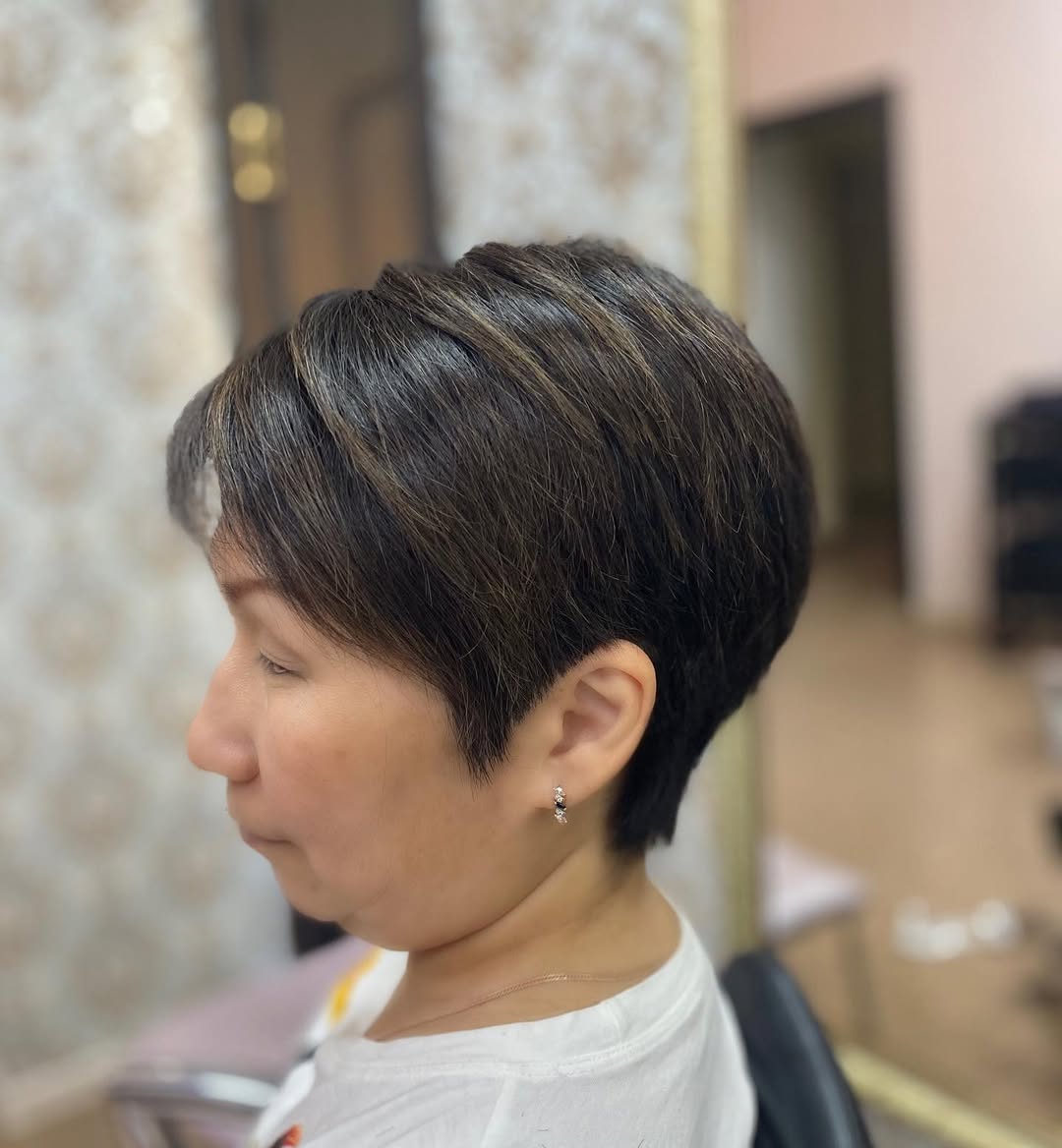 Short Layered Pixie With Subtle Highlights