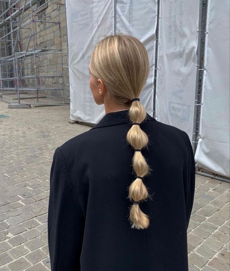 Sleek Bubble Braid With Face-Framing Blonde