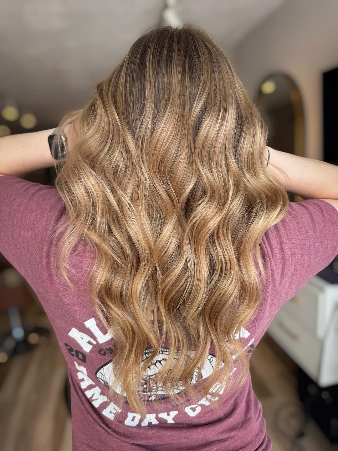 Strawberry Blonde Lived-In Waves With Shadow Root