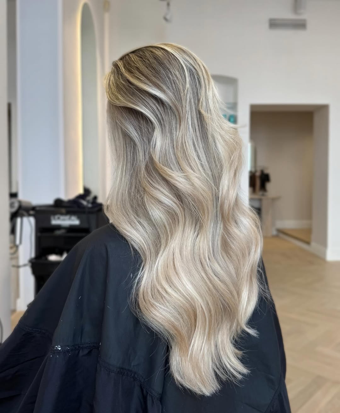 Undone Platinum Waves With Shadow Root
