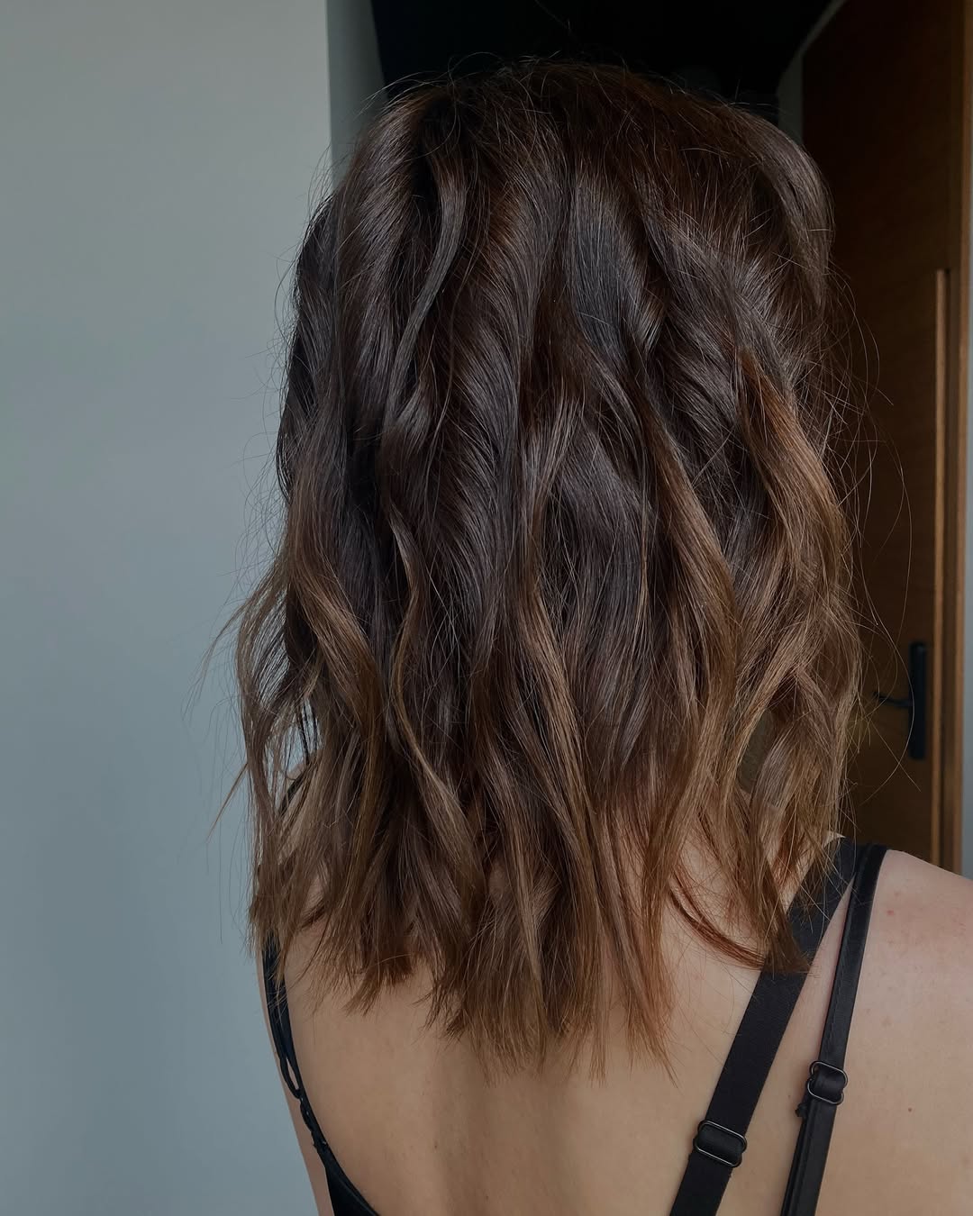 Wavy Chestnut Balayage Lob
