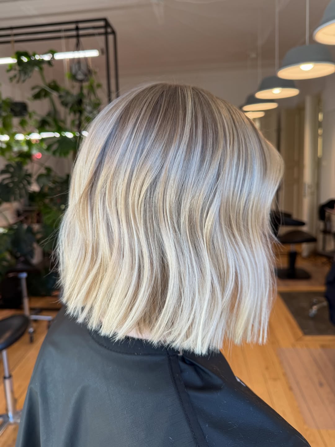 Wavy Chin Length Blonde Bob With Shadow Root
