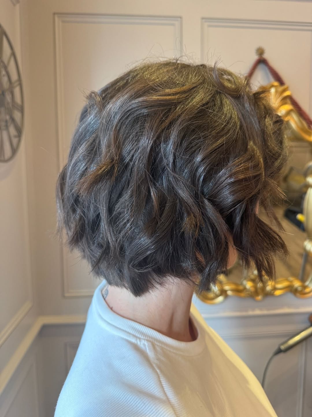 Wavy Chin-Length Bob With Natural Texture
