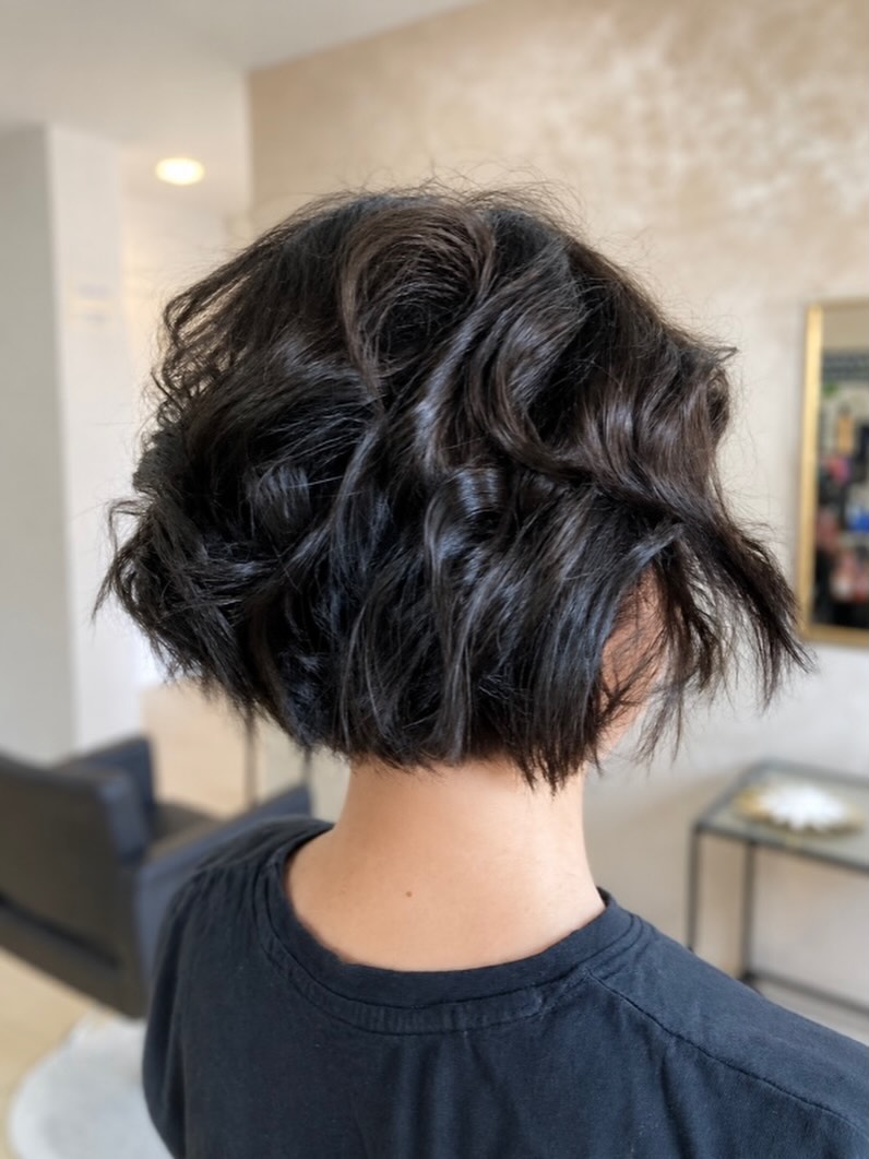 Wavy Dark Espresso Chin-Length Bob