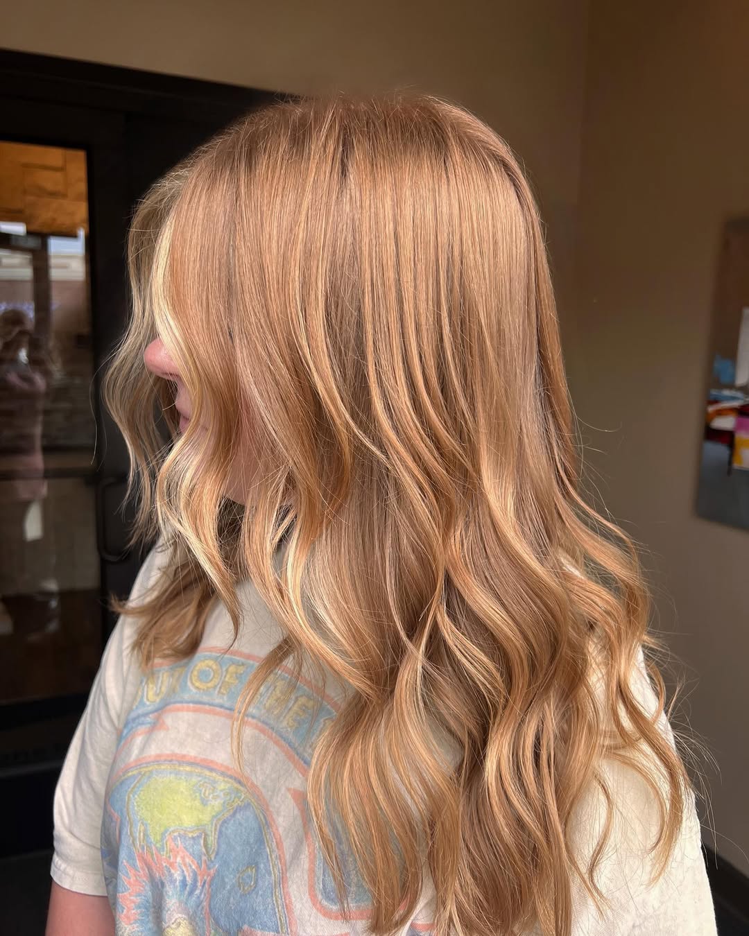 Wavy Strawberry Blonde With Lived-In Dimension
