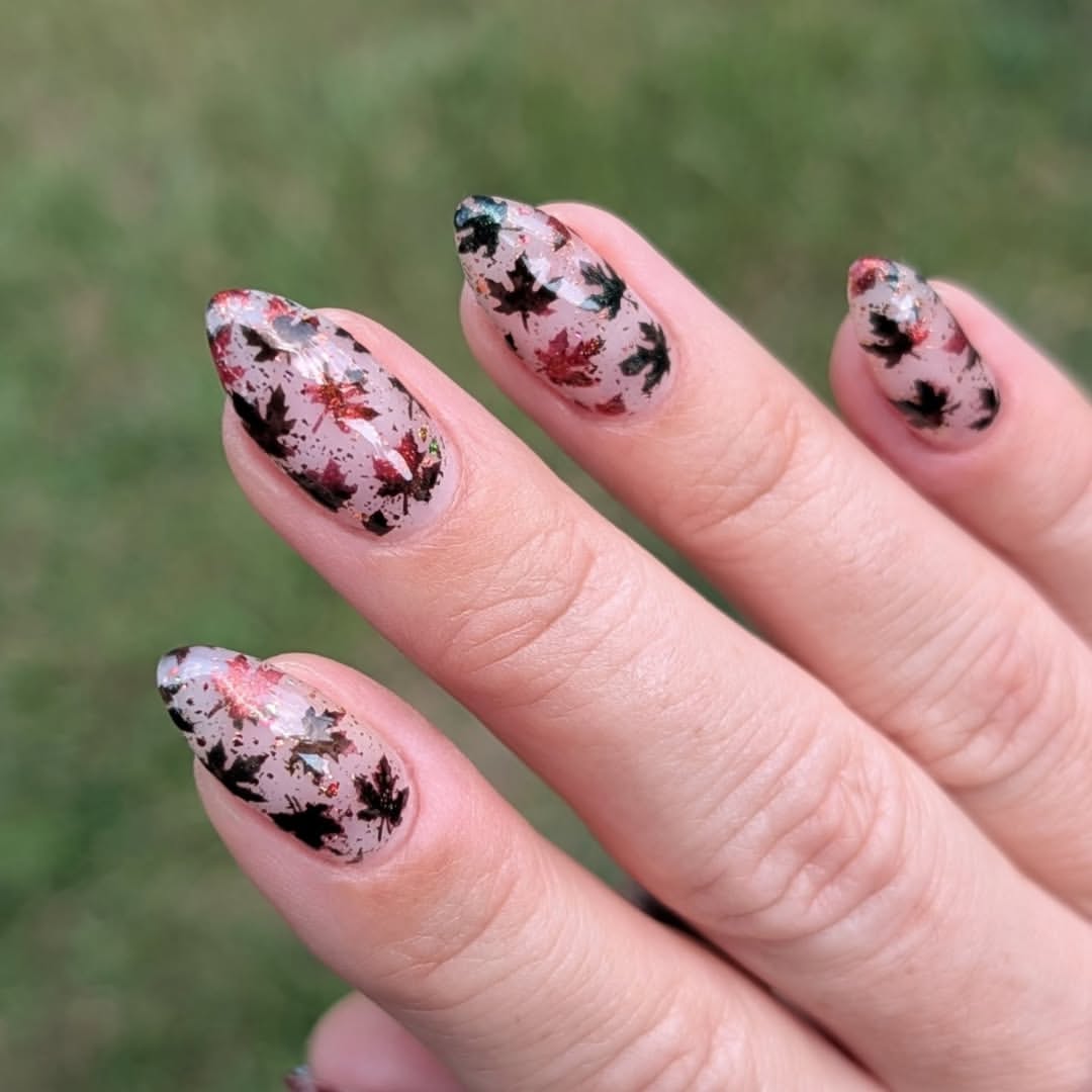 29 Stunning Fall Leaves Nail Ideas You Need To Try Now 6 Autumn Leaf Glitter Jelly Almond Nails