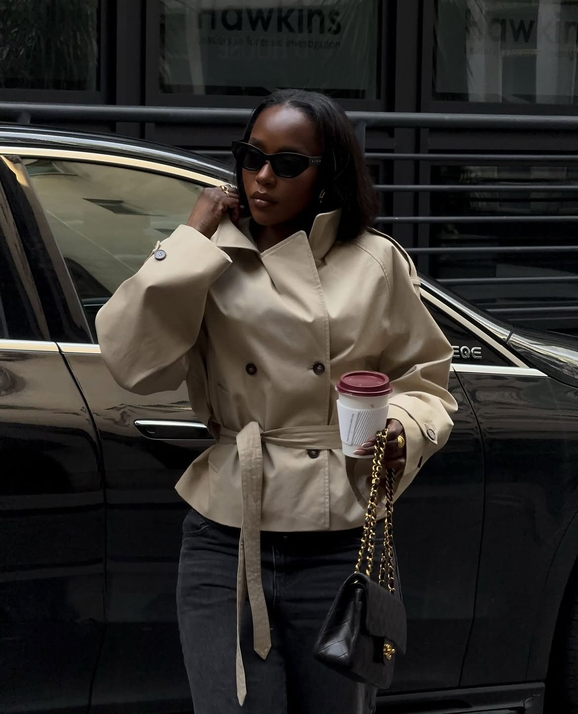 Beige Cropped Trench With Black Denim Casual Chic