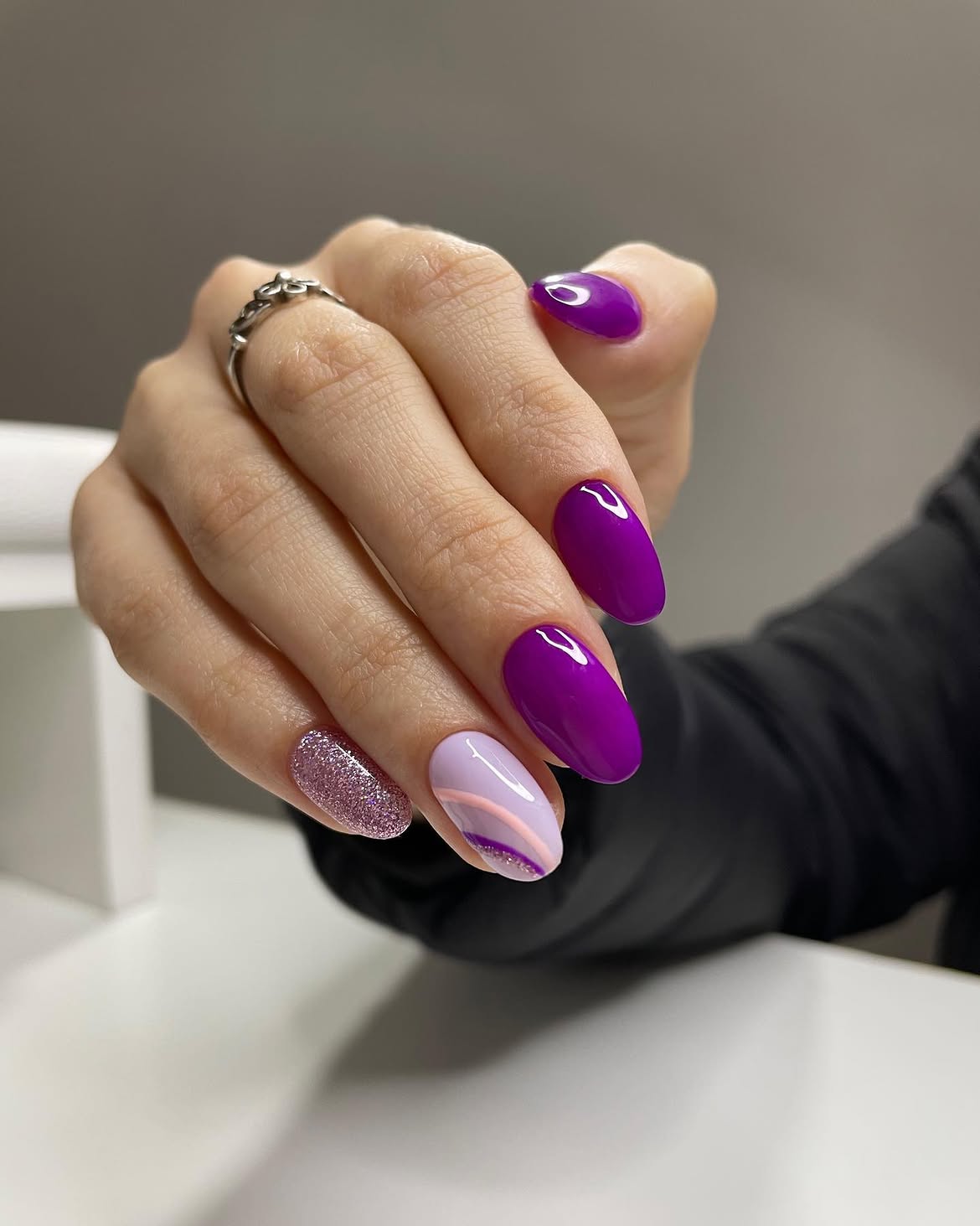 Berry Purple Ombre Swirl Oval Nails