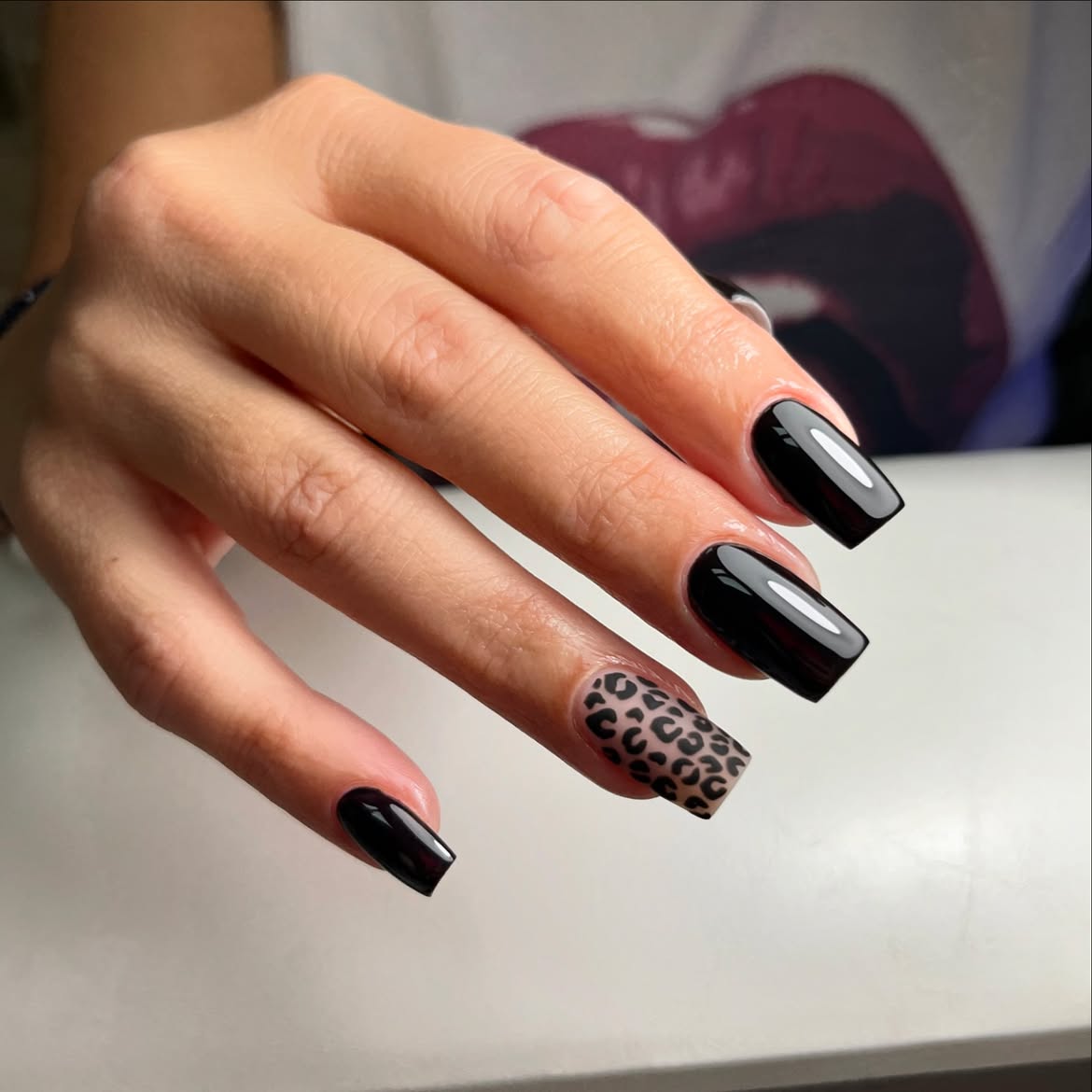 Chic Black Leopard Print Coffin Nails