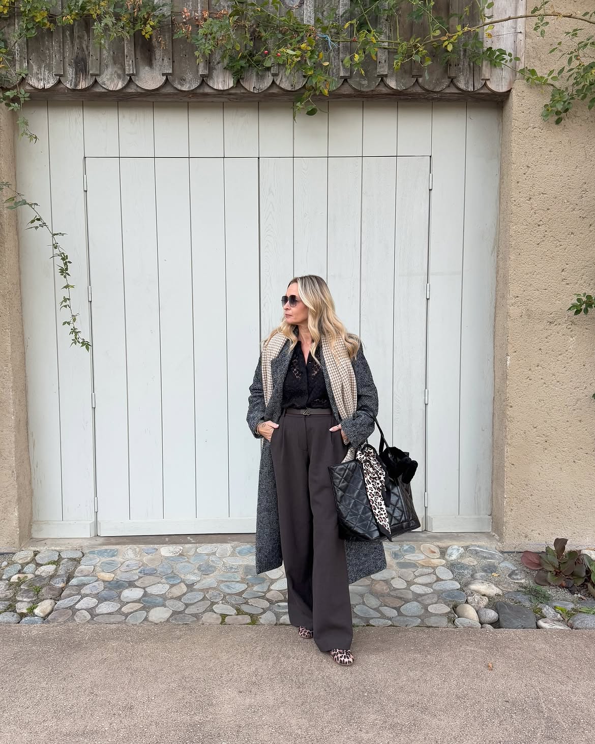 Chic Monochrome Wide-Leg Pants And Blazer Outfit