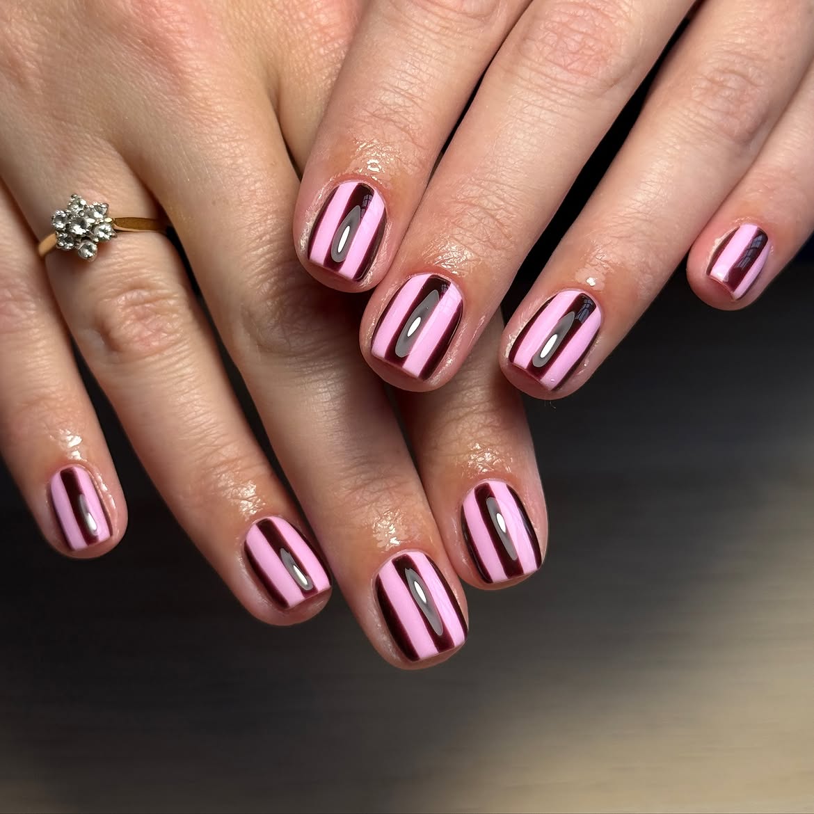 Chic Pink and Burgundy Striped Short Nails