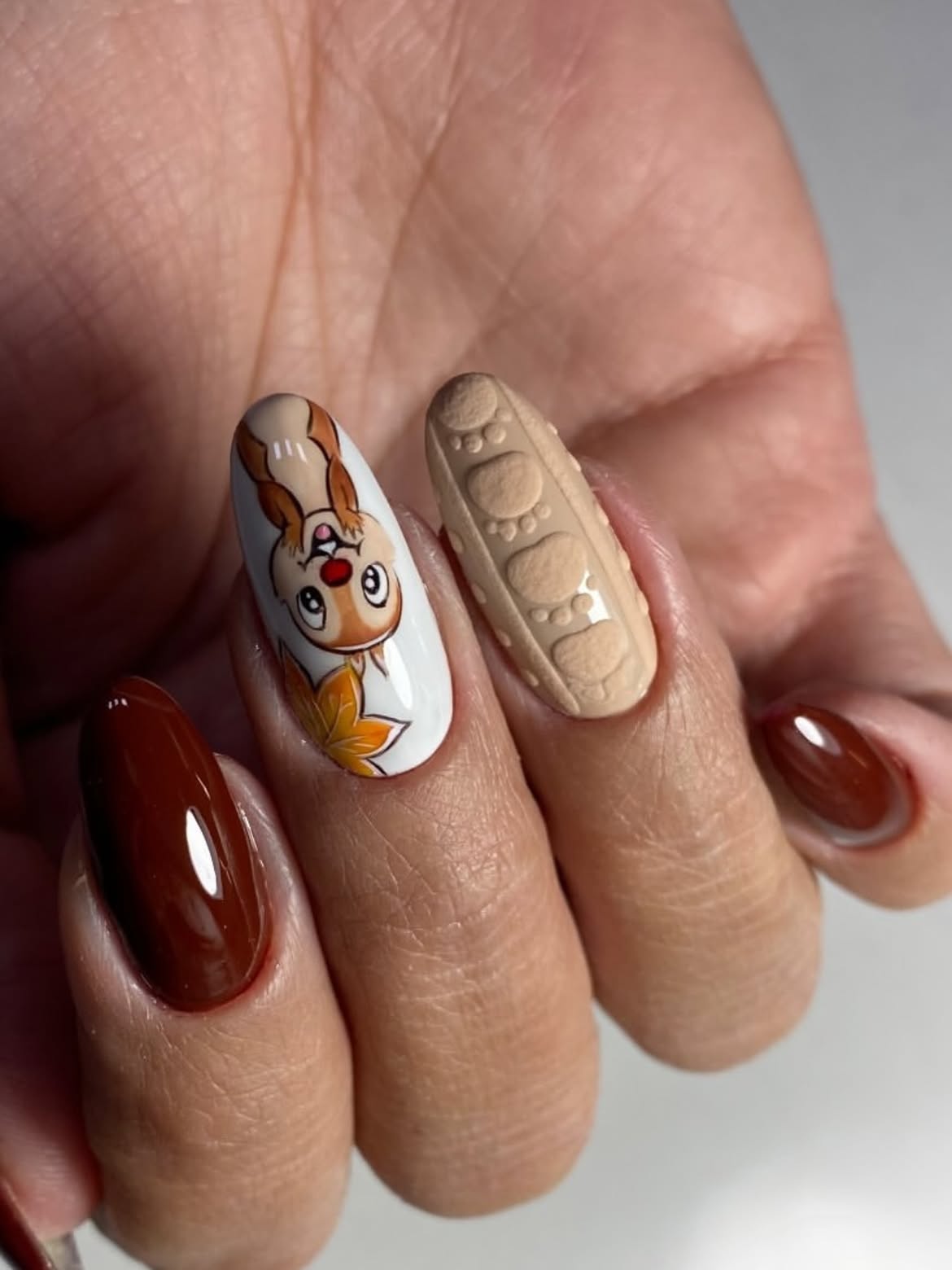 Chip 'n Dale Autumn Leaf Nail Art