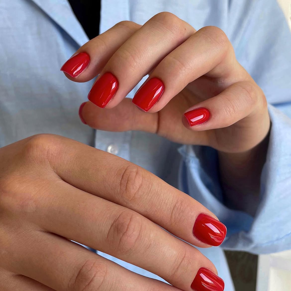 Classic Glossy True Red Short Square Nails