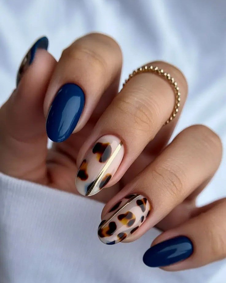 Classic Tortoiseshell and Navy Oval Nails