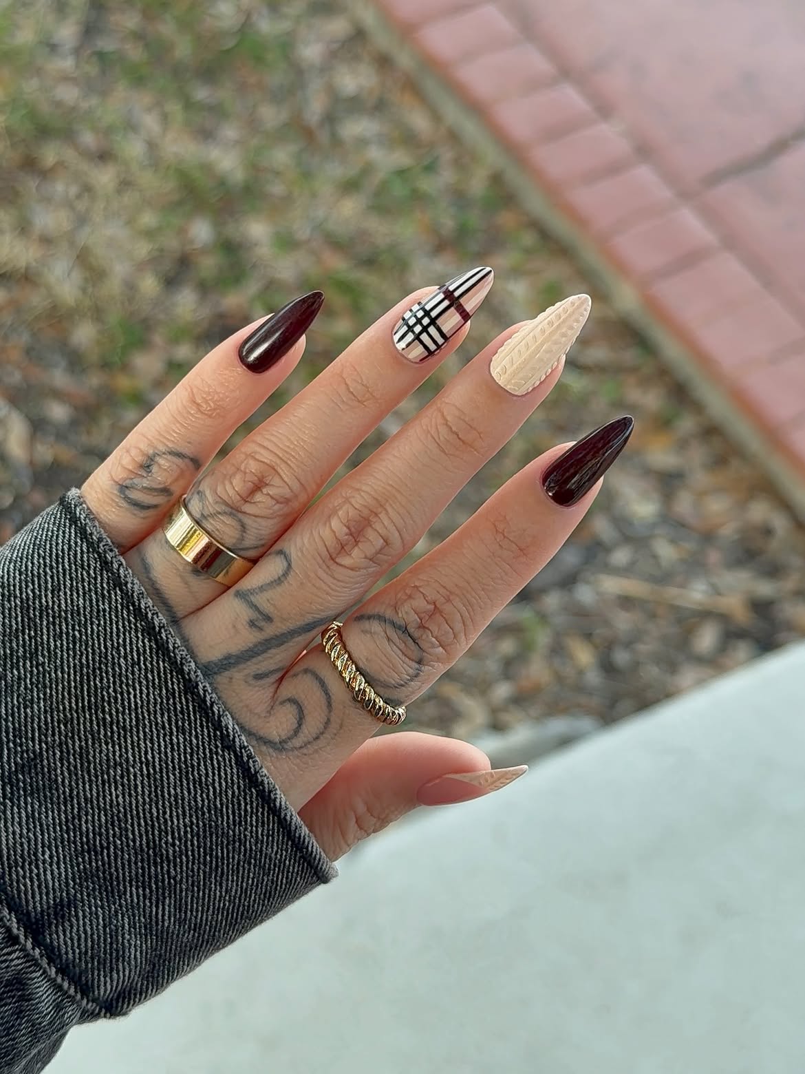 Cozy Plaid & Knit Sweater Stiletto Nails