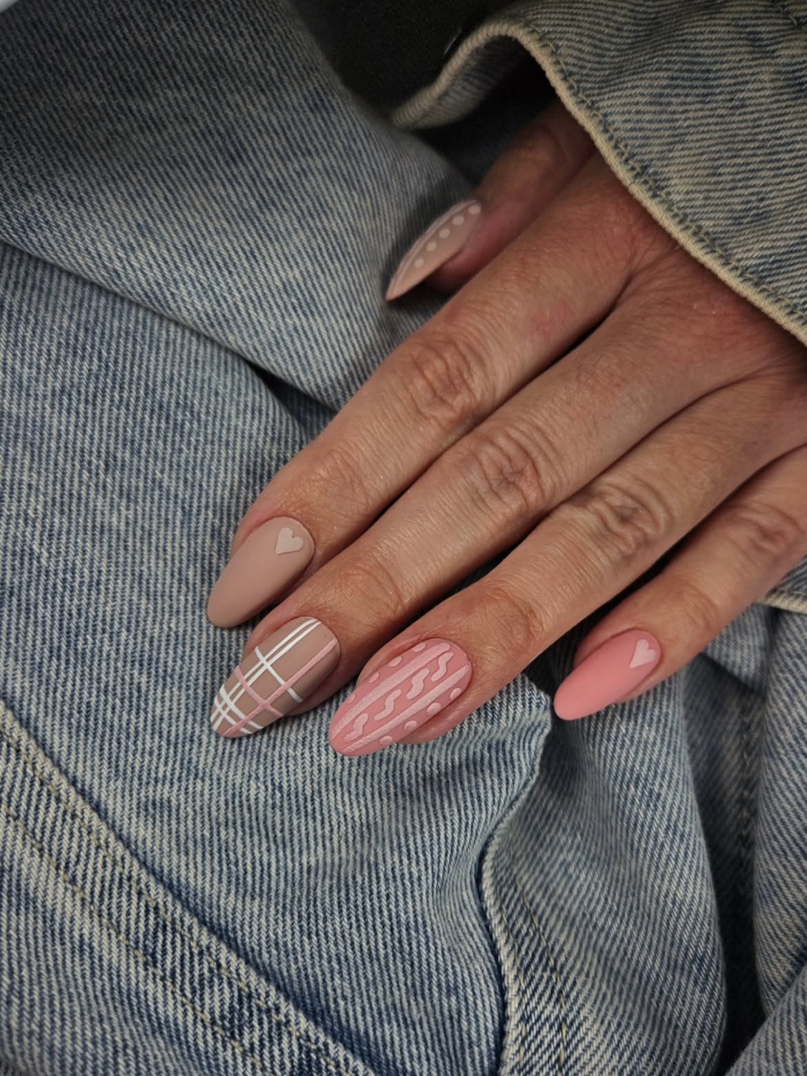 Cozy Sweater Weather Matte Nail Art