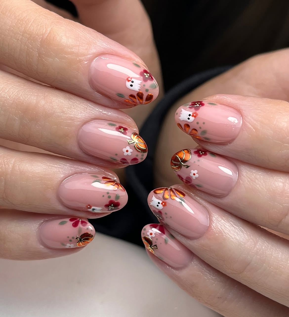 29 Stunning October Nail Ideas You Need To Try Now 17 Cute Ghost and Floral Oval Nails