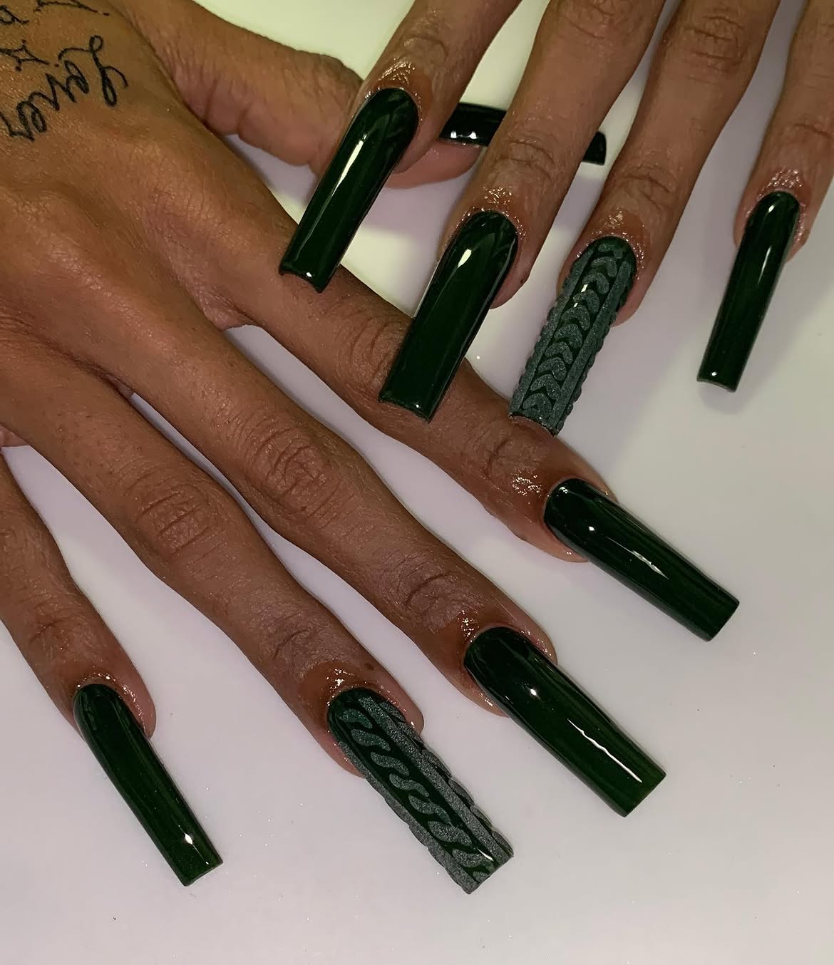 Deep Forest Green Cable Knit Coffin Nails