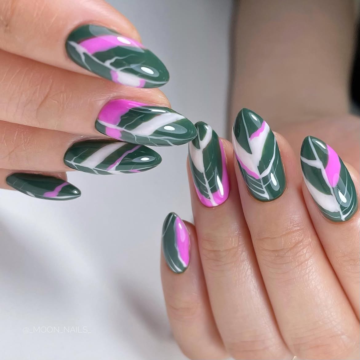 29 Stunning Fall Leaves Nail Ideas You Need To Try Now 23 Emerald Green Leaf Print Medium Almond Nails