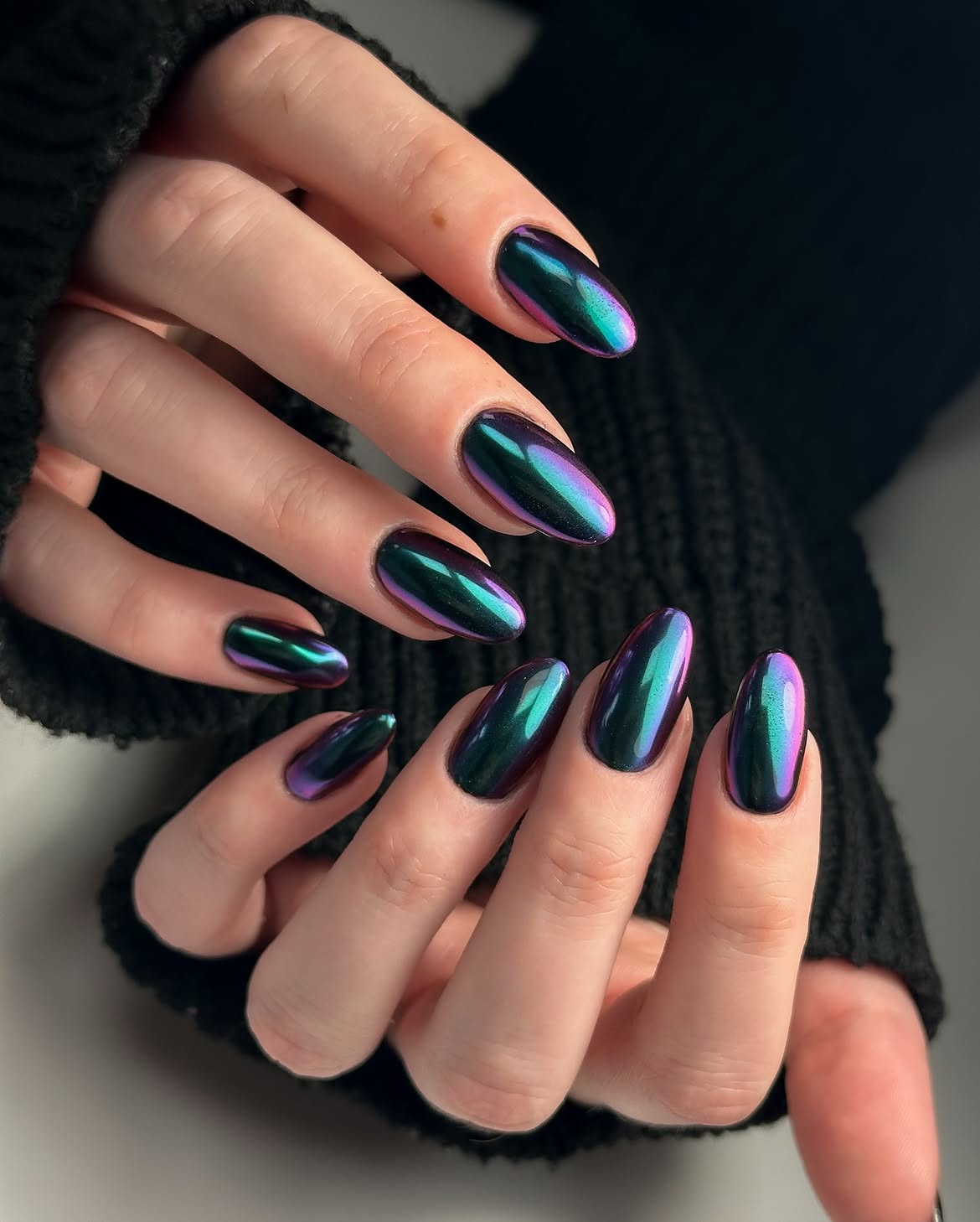 Emerald Purple Chrome Oval Nails