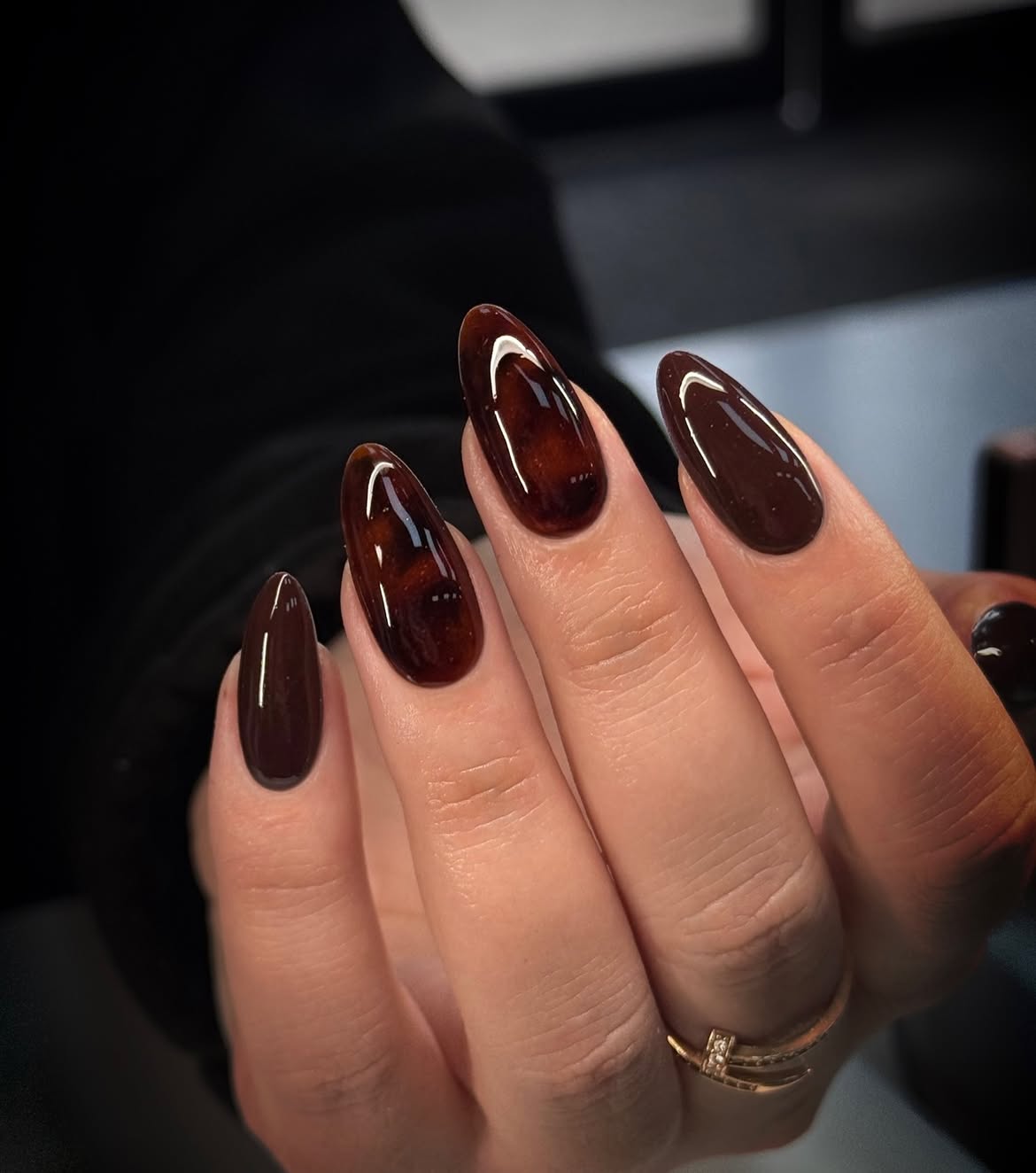 Glossy Tortoiseshell Almond Nails