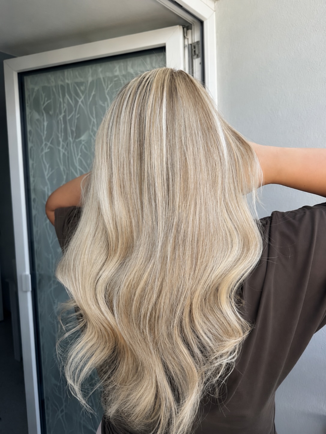 Golden Honey Blonde Balayage With Loose Waves