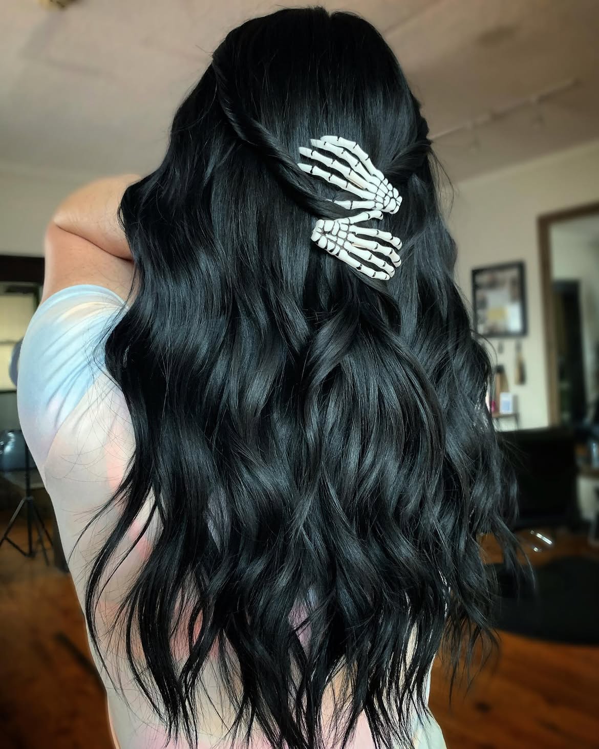 Gothic Waves with Skeleton Hand Clips