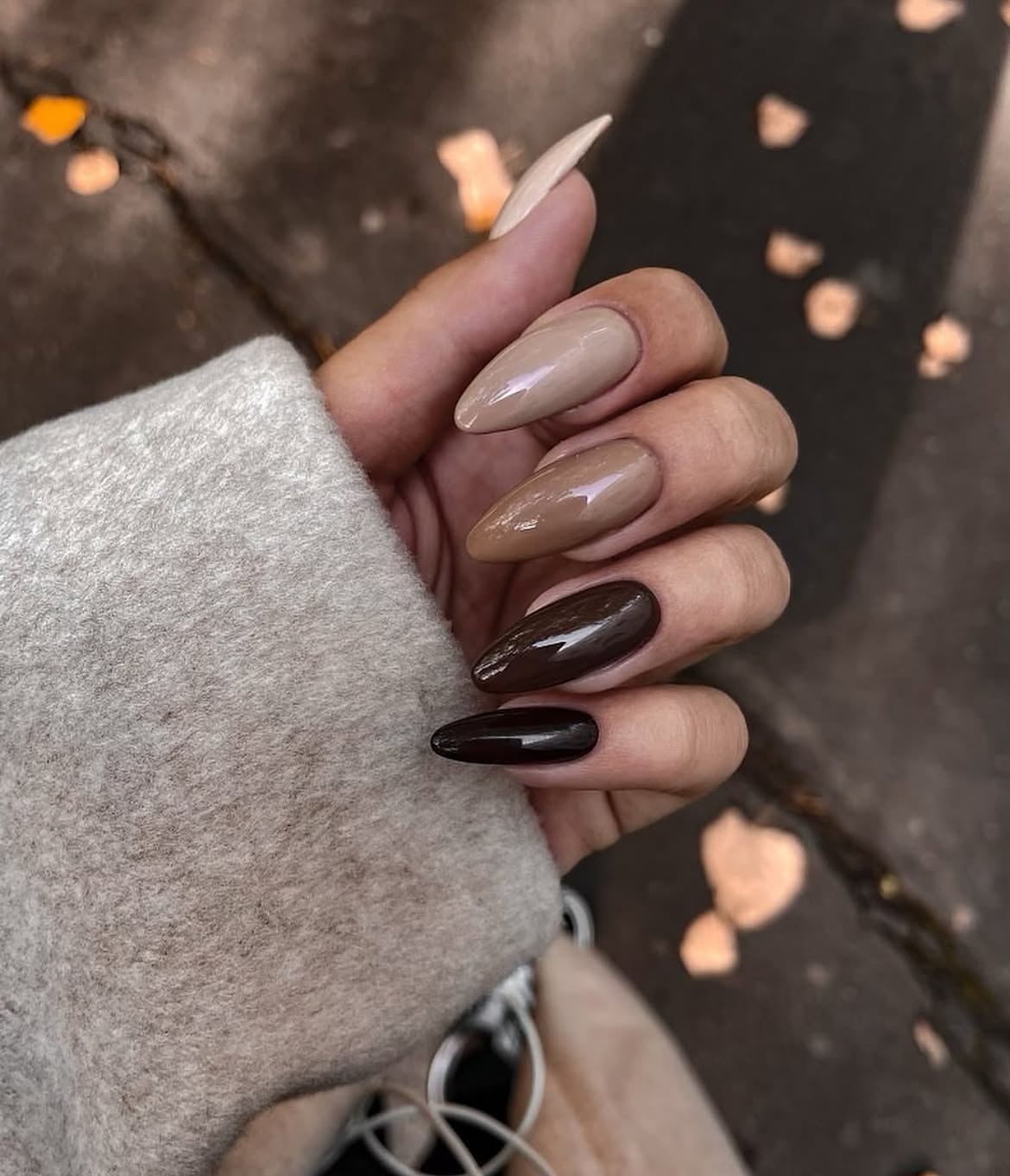 Gradient Chocolate & Beige Almond Nails