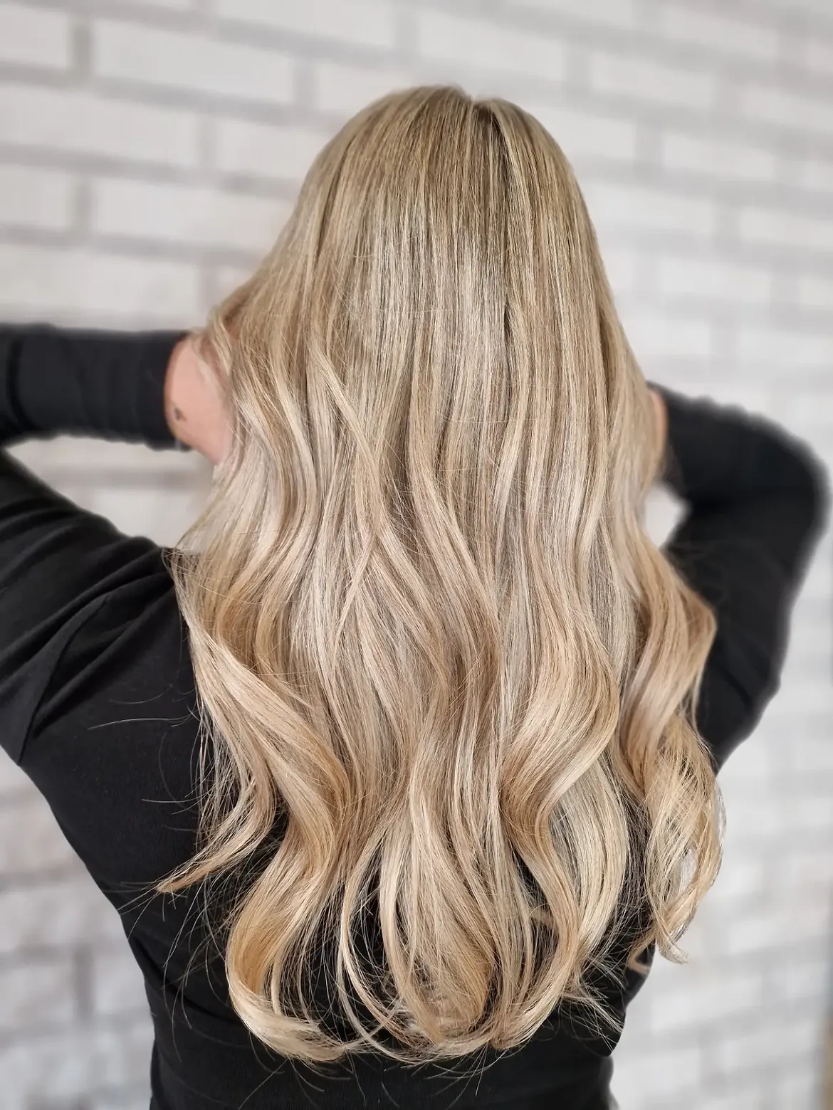 Honey Blonde Balayage With Loose Waves