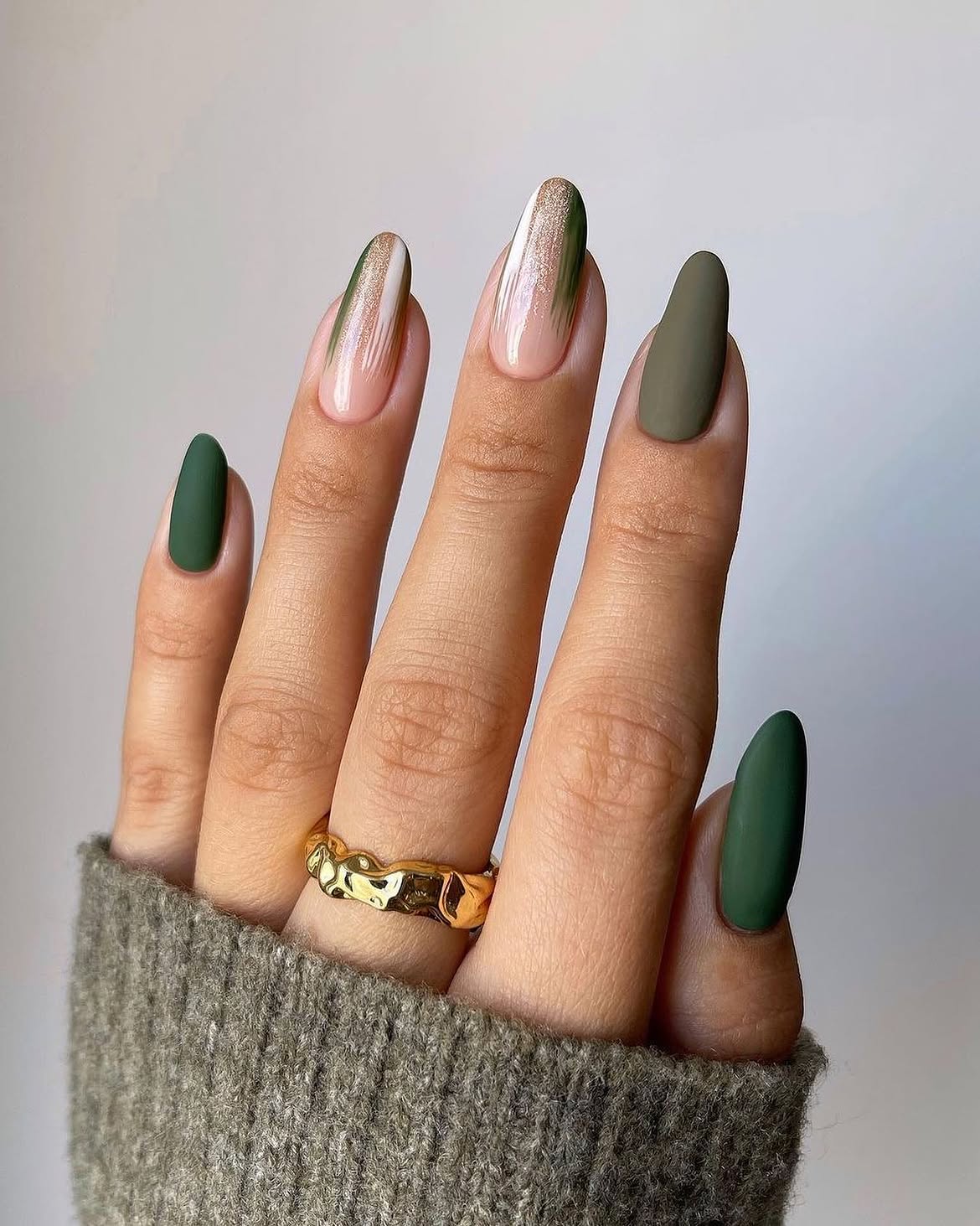 Matte Deep Forest Green & Gold Swirls Mani