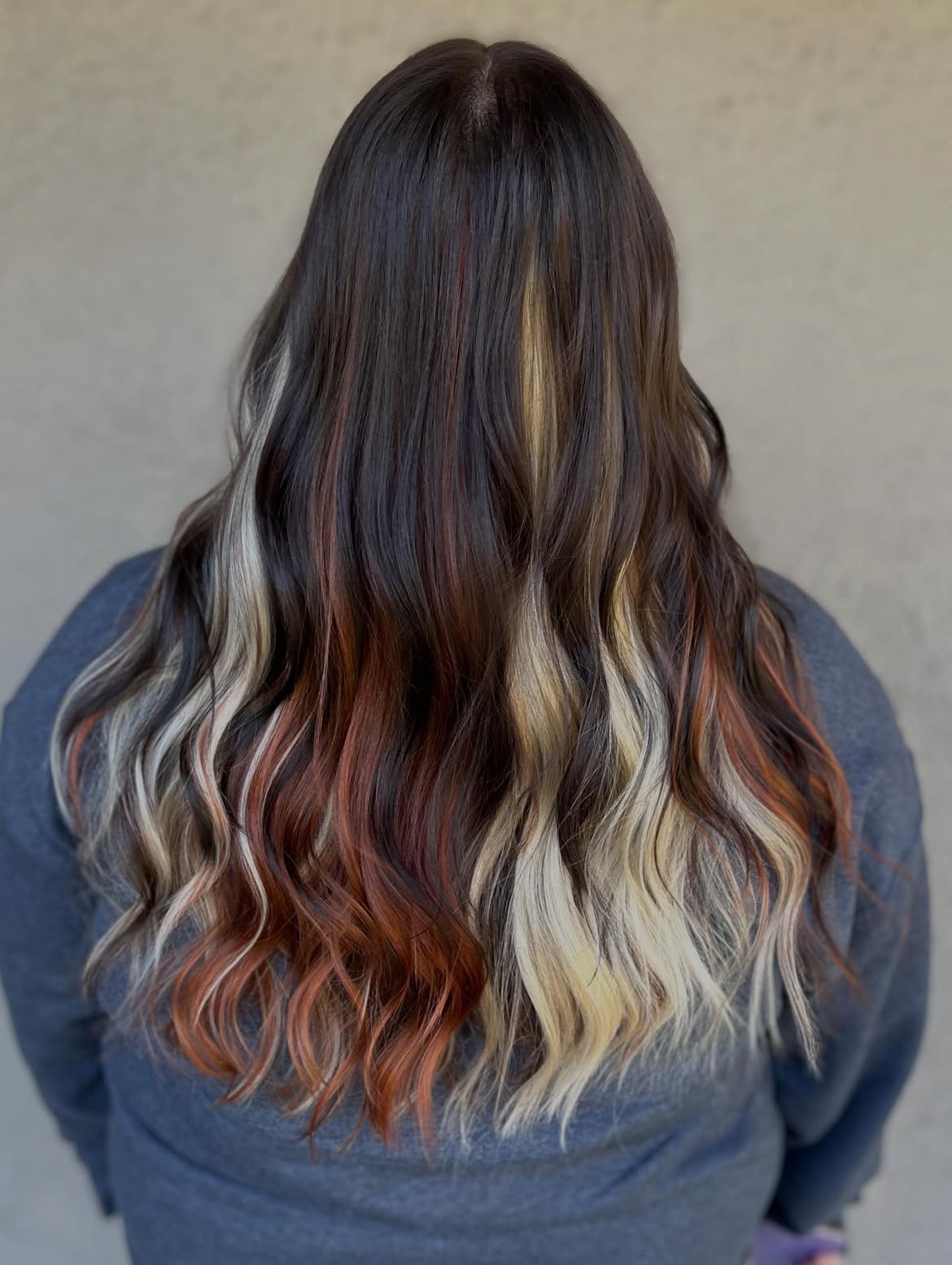Multi-Toned Calico Hair with Loose Waves