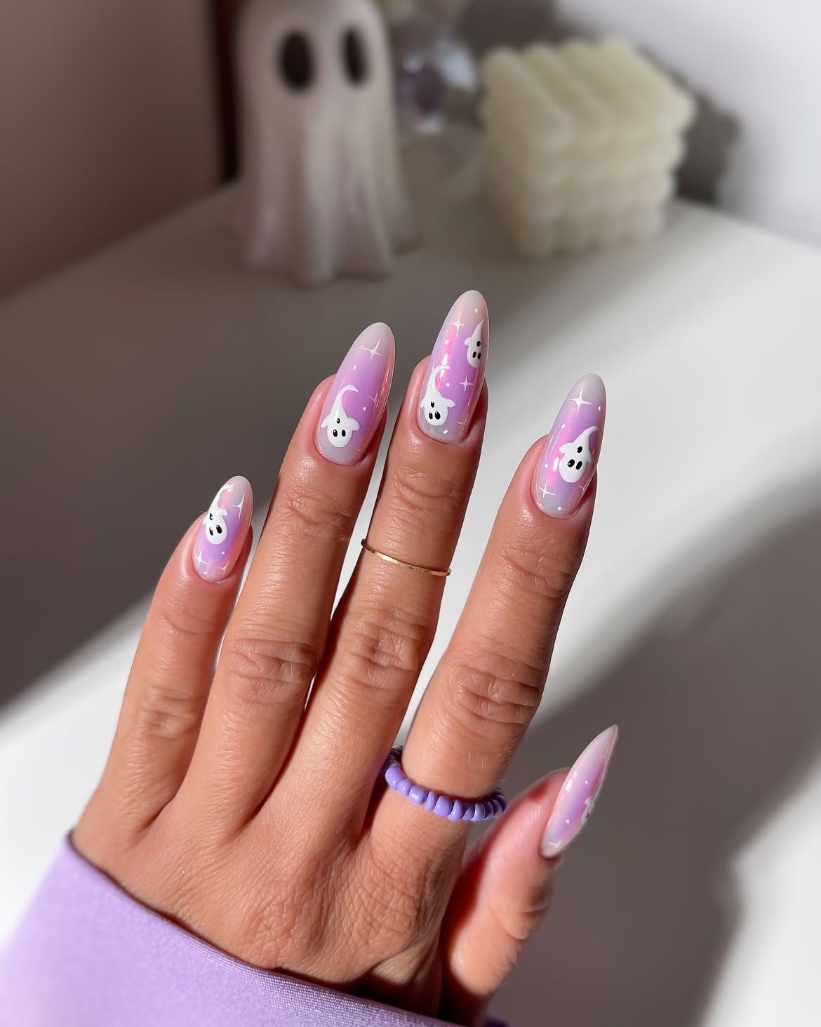 27 Spooktacular Pink Halloween Nail Ideas You Need 25 Pastel Purple Ghost Halloween Almond Nails