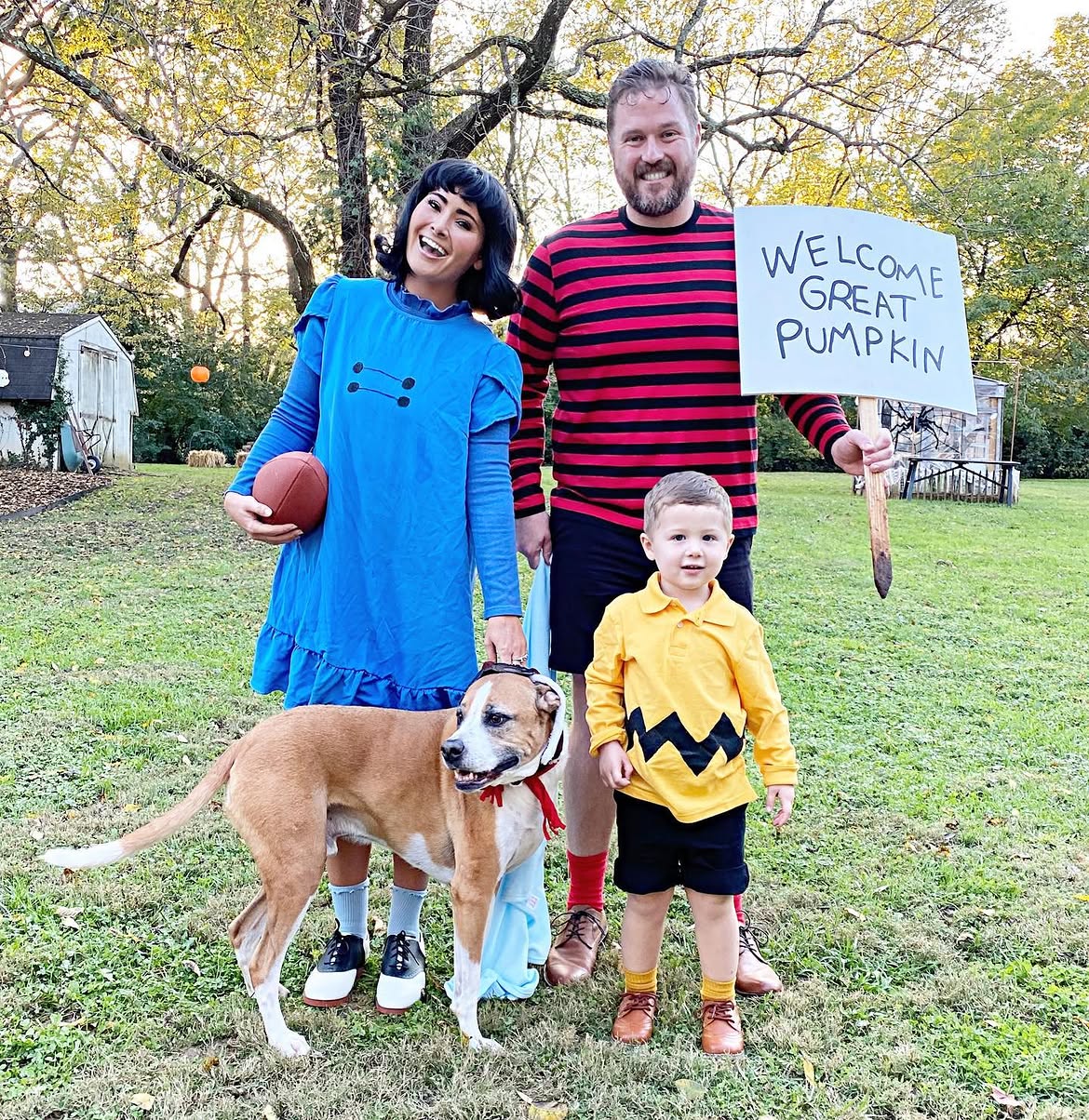 Peanuts Gang Halloween Family Costume