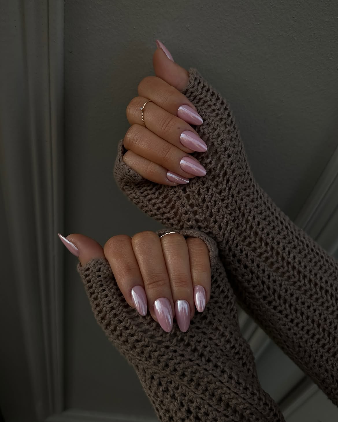 Pearl Pink Chrome Almond Nails