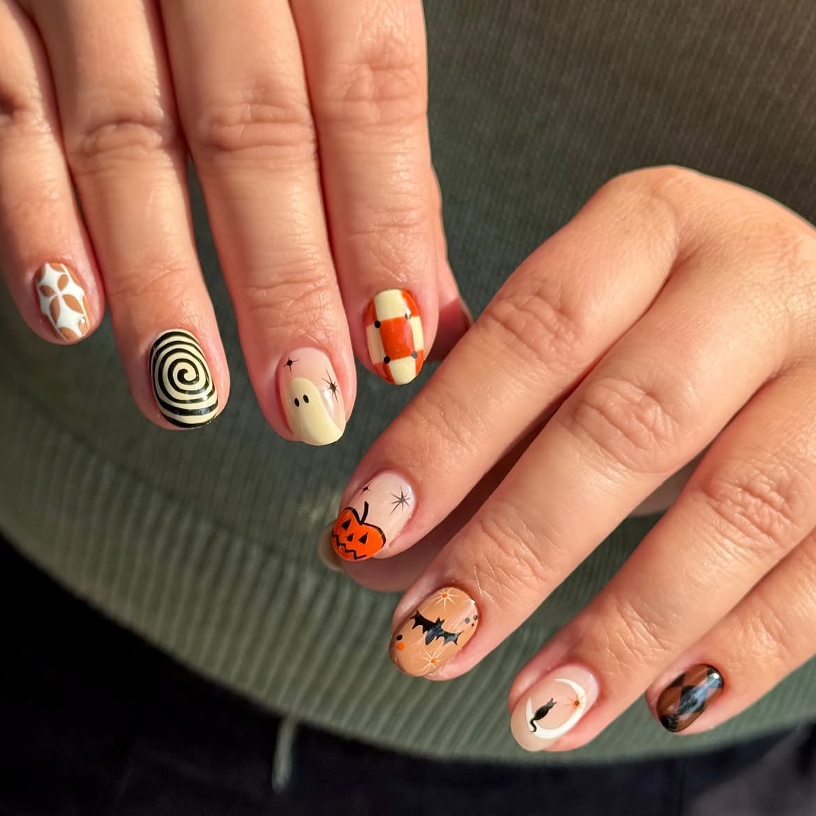 Playful Halloween Icons Oval Nails