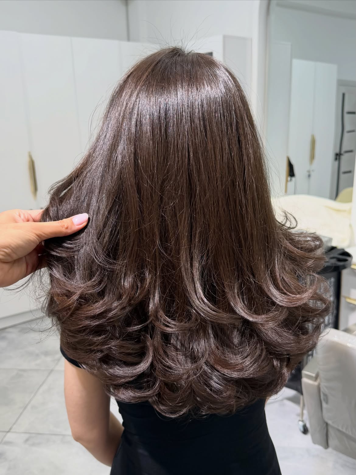 Rich Chocolate Brown Bouncy Blowout With Soft Layers