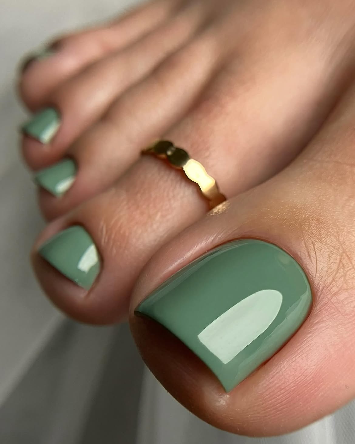 Sage Green Glossy Pedicure