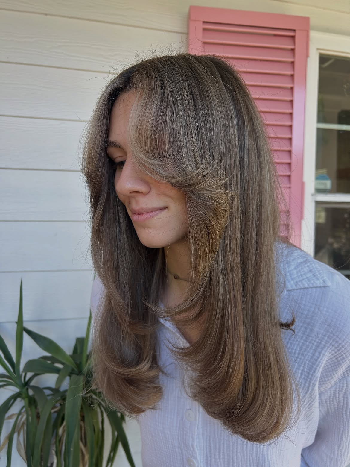 Seamless Layered Cut With Mushroom Brown Highlights