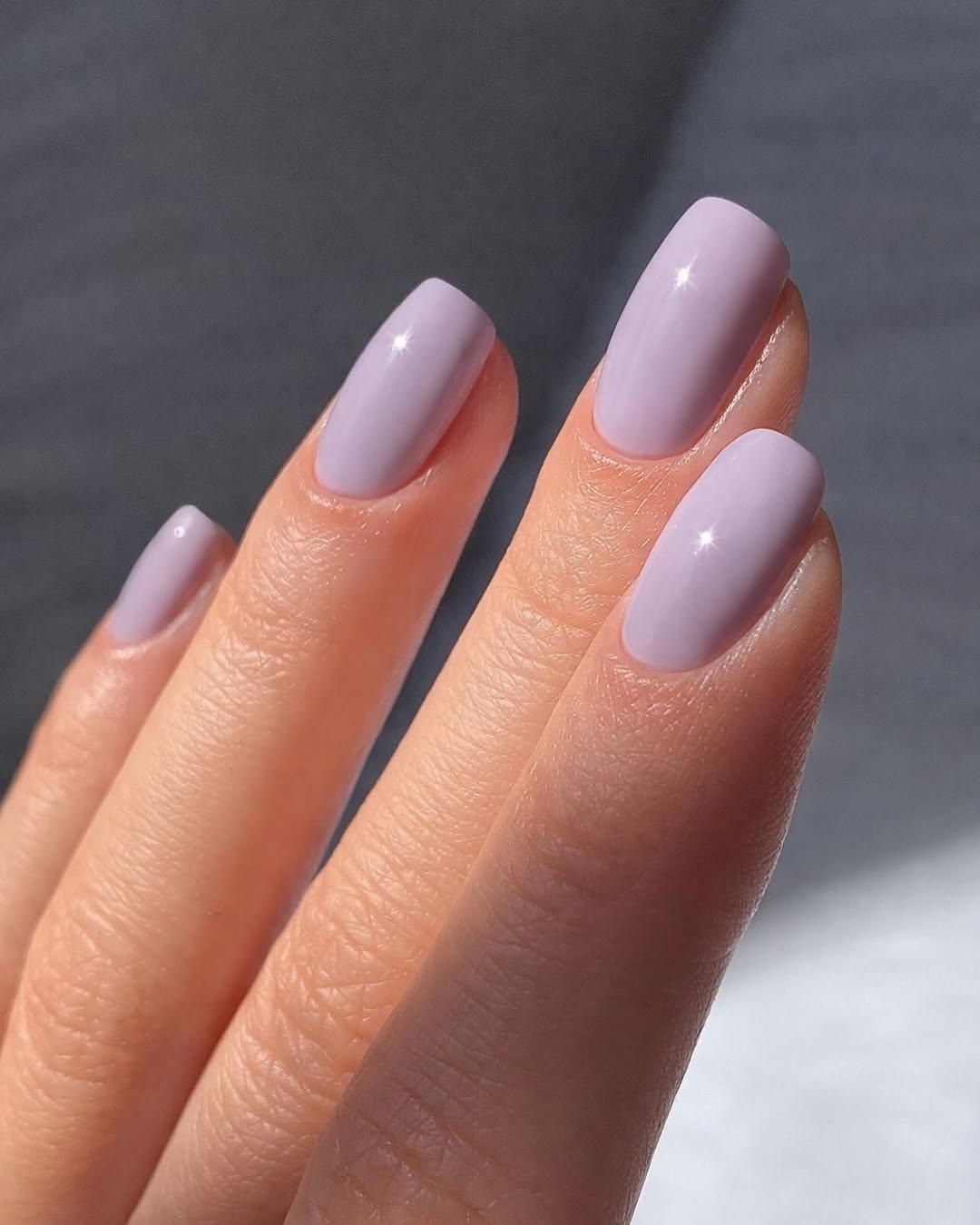 Soft Lavender Glossy Square Nails