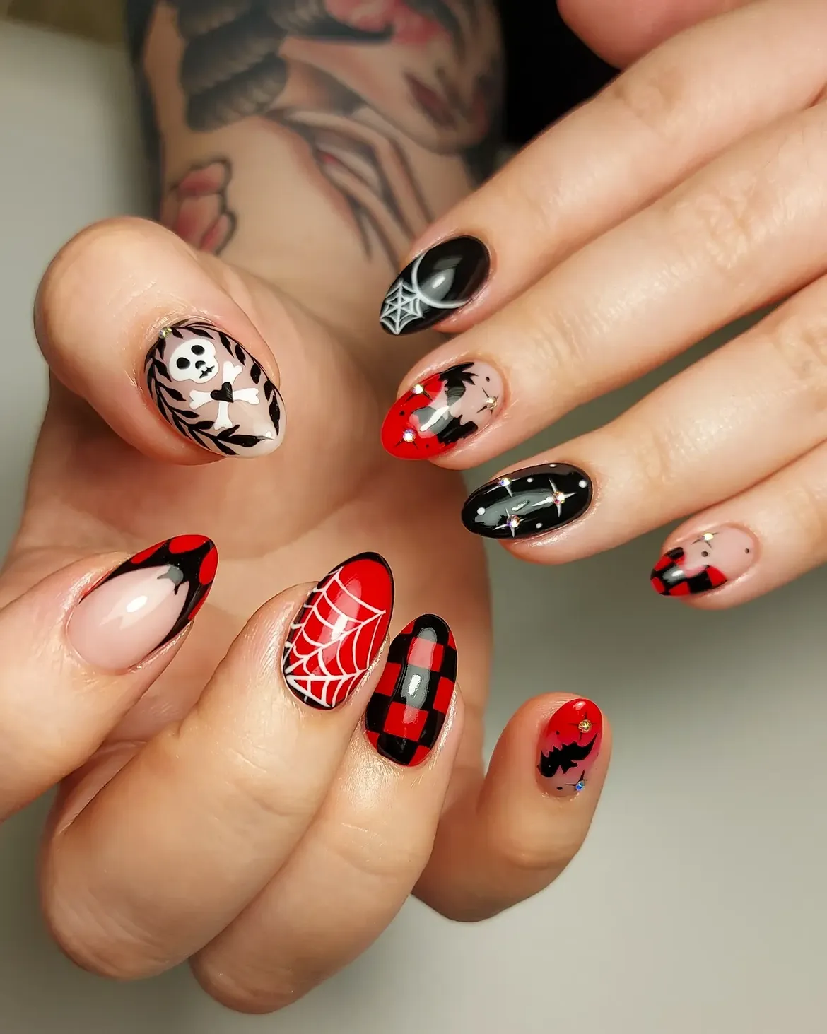 28 Spooktacular Halloween Nail Ideas You Need To Try 4 Spooky Halloween Nail Art Mix & Match Designs