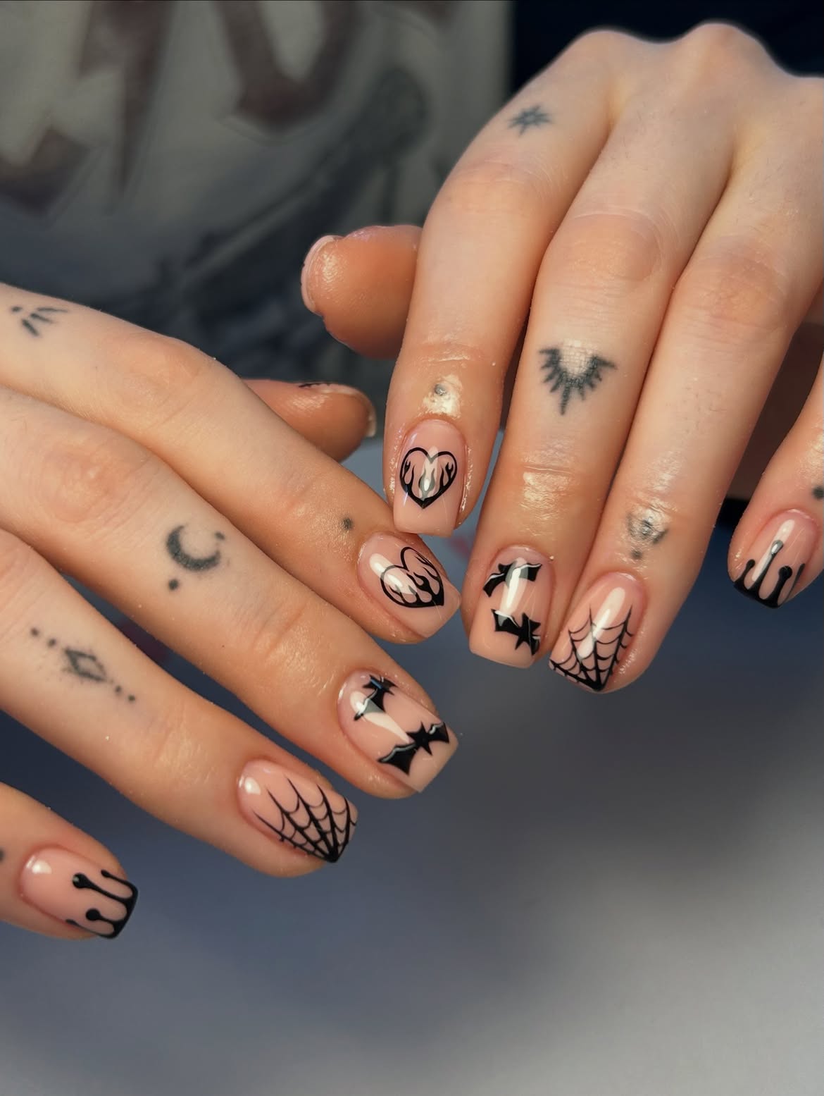 29 Spooky & Chic Halloween Nail Ideas for Short Nails 10 Spooky Halloween Nail Art Short Square