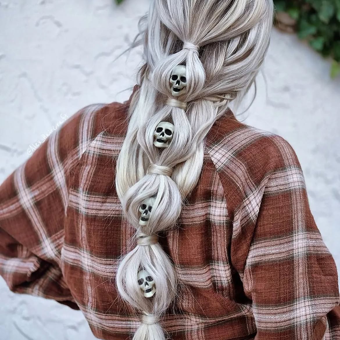 Spooky Skull Accent Bubble Braid