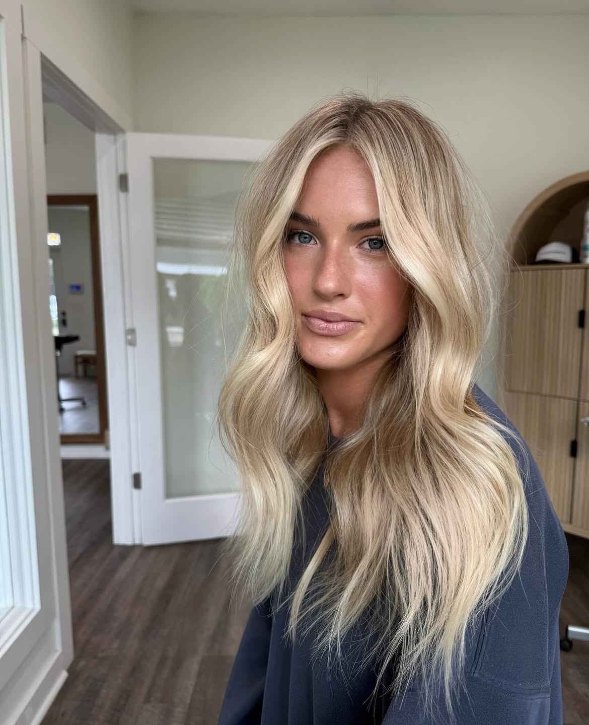 Sunny Blonde Waves With Face-Framing Layers